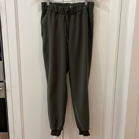 Lululemon On the Fly Olive Green Joggers—Great Fabric & Style—Travel/Every Day-4